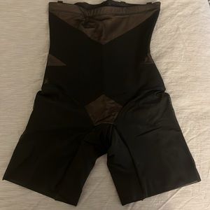 Honeylove Sculptwear Black Womens M The Super Power Short Shapewear Compression